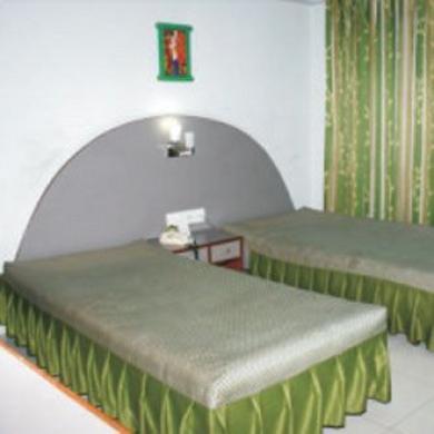 Neeranand Dalhousie- A Pure Vegetarian Hotel Calcuta Exterior foto