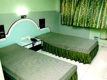 Neeranand Dalhousie- A Pure Vegetarian Hotel Calcuta Exterior foto